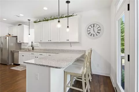 Kitchen - 525 Sixteenth Cir, Walhalla, SC 29691 photo 2 of 3