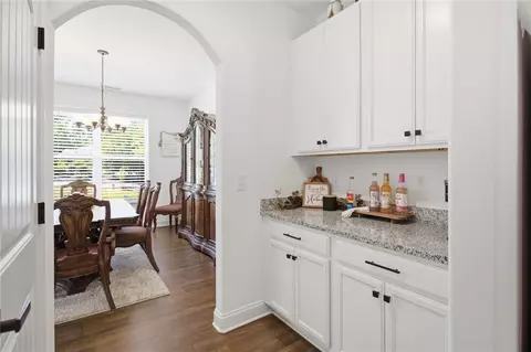 Entry Way - 525 Sixteenth Cir, Walhalla, SC 29691 photo 5 of 5