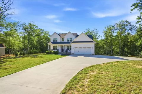 Exterior - 525 Sixteenth Cir, Walhalla, SC 29691 photo 3 of 10