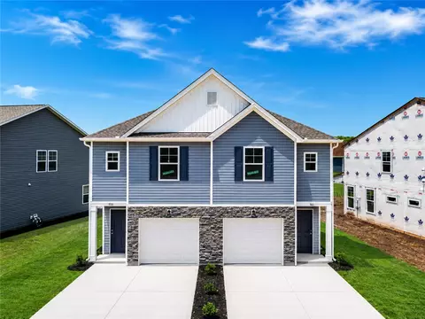 559 Seaborn Cir, Pendleton, SC 29670