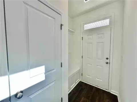 Entry Way - 540 Seaborn Cir, Pendleton, SC 29670 photo 1 of 6