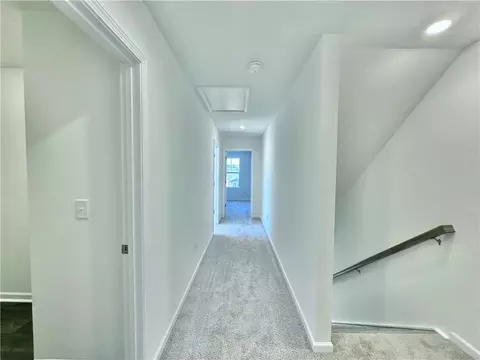 Entry Way - 540 Seaborn Cir, Pendleton, SC 29670 photo 5 of 6