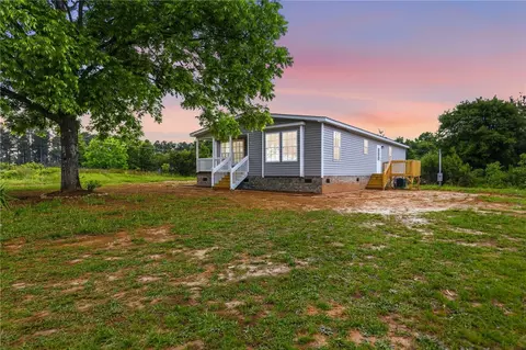 37 Golden Acres Dr, Honea Path, SC 29654