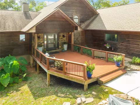 111 Mohawk Ln, Westminster, SC 29693