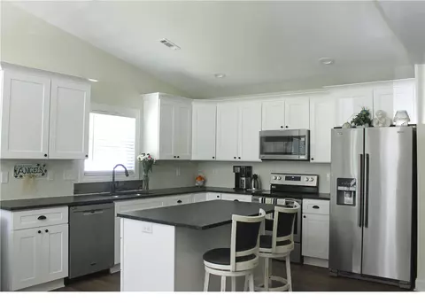 Kitchen - 3 C St, Williamston, SC 29697 photo 2 of 3