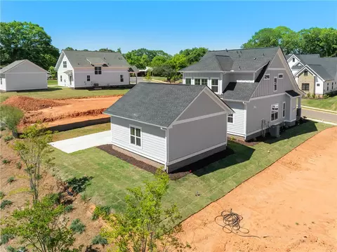 Exterior - 104 Benjamin Blvd, Pendleton, SC 29670 photo 8 of 9