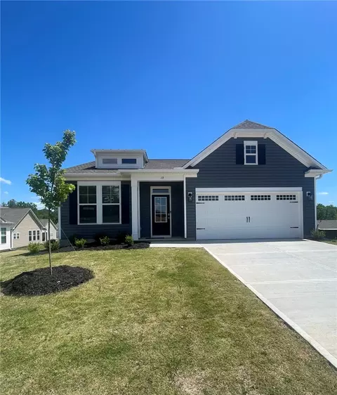 19 Halsey St, Central, SC 29630
