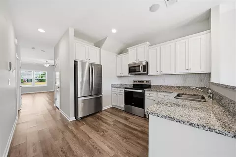 Entry Way - 117 Weaver Way, Pendleton, SC 29670 photo 4 of 5