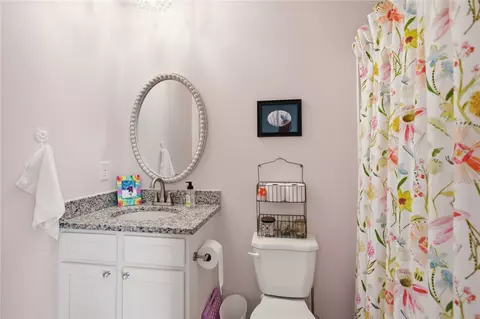 Bath - 412 Chadwick Ln, Walhalla, SC 29691 photo 3 of 3