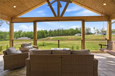 Exterior - 412 Chadwick Ln, Walhalla, SC 29691 photo 4 of 7