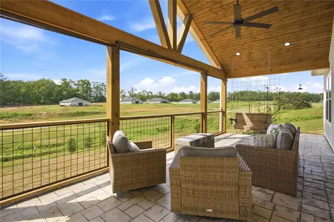 Exterior - 412 Chadwick Ln, Walhalla, SC 29691 photo 5 of 7