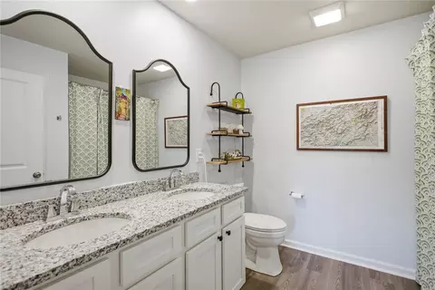 Bath - 412 Chadwick Ln, Walhalla, SC 29691 photo 1 of 3