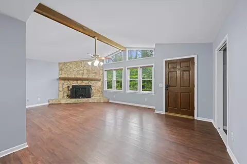 Living - 185 Earlestead Dr, Walhalla, SC 29691 photo 4 of 7