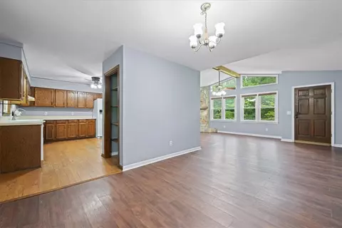 Living - 185 Earlestead Dr, Walhalla, SC 29691 photo 6 of 7