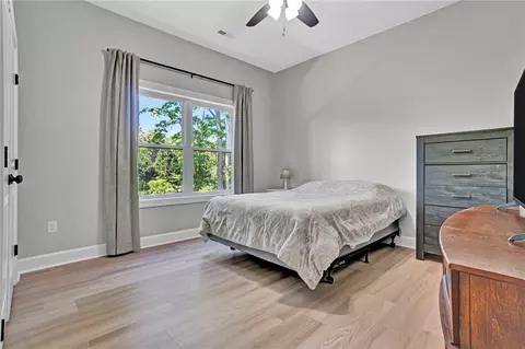 Bedroom - 602 W Pine Ct, Seneca, SC 29672 photo 5 of 7