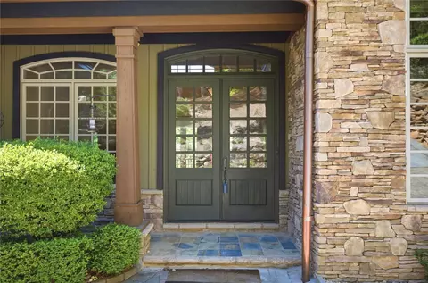 Entry Way - 130 River Ridge Rd, Sunset, SC 29685 photo 2 of 3