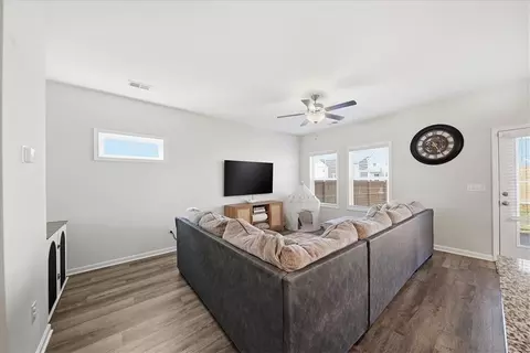 Entry Way - 403 Seaborn Cir, Pendleton, SC 29670 photo 4 of 9
