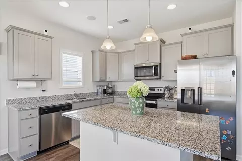 Kitchen - 403 Seaborn Cir, Pendleton, SC 29670 photo 1 of 4