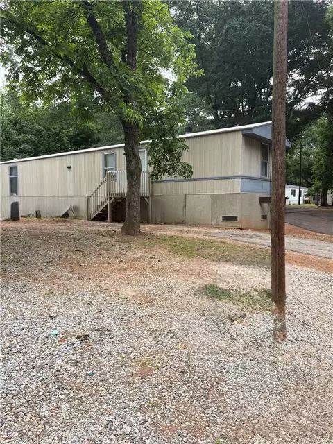 2204 Standridge Rd, Anderson, SC 29625
