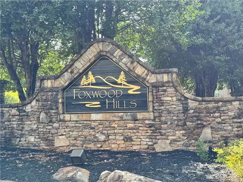 108 Santeelah Dr, Westminster, SC 29693