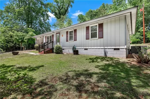 225 Meadowlark Dr, Walhalla, SC 29691