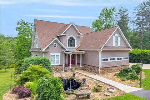189 Beaver Lake Rd, West Union, SC 29696