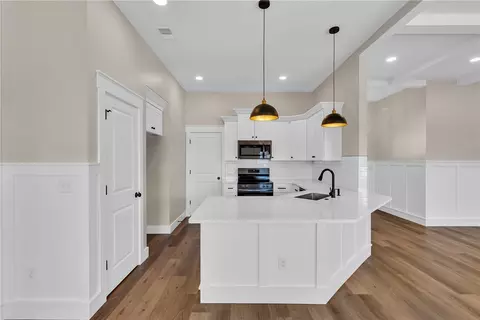 Kitchen - 3805 Flat Rock Rd, Iva, SC 29655 photo 2 of 4
