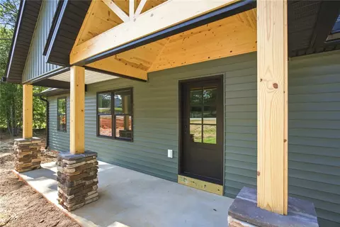 Exterior - 209 Castlebrook Dr, Walhalla, SC 29691 photo 3 of 6