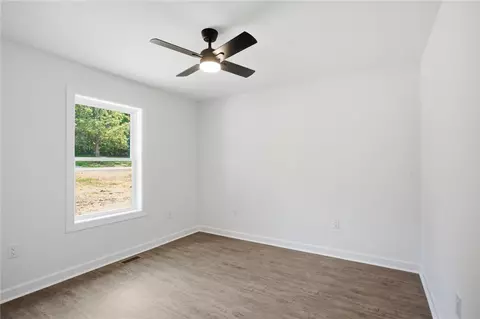 Bedroom - 209 Castlebrook Dr, Walhalla, SC 29691 photo 5 of 6