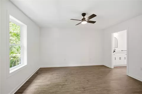 Bedroom - 209 Castlebrook Dr, Walhalla, SC 29691 photo 2 of 6
