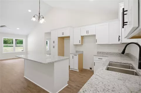 Kitchen - 209 Castlebrook Dr, Walhalla, SC 29691 photo 1 of 3