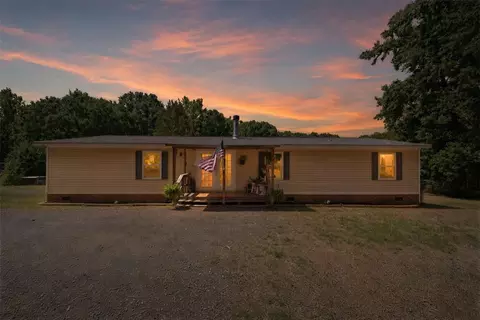 1014 Harris Rd, Anderson, SC 29625