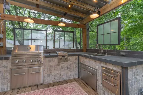 Kitchen - 203 Oak Holw, Pendleton, SC 29670 photo 7 of 7