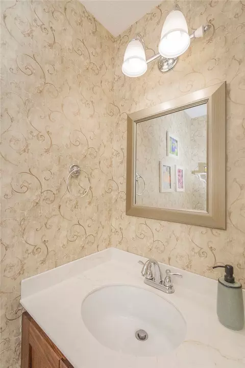 Bath - 203 Oak Holw, Pendleton, SC 29670 photo 1 of 6