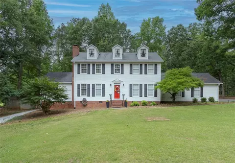 203 Oak Holw, Pendleton, SC 29670