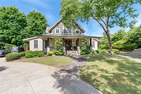 214 Linkside Ct, Salem, SC 29676