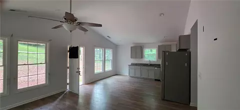 Living - 417 Forest Acres Cir, Walhalla, SC 29691 photo 3 of 3