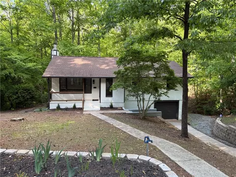 102 Blossom Ct, Westminster, SC 29693
