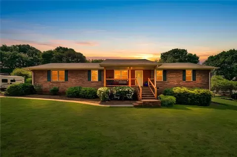 205 Oxmoor Dr, Anderson, SC 29625