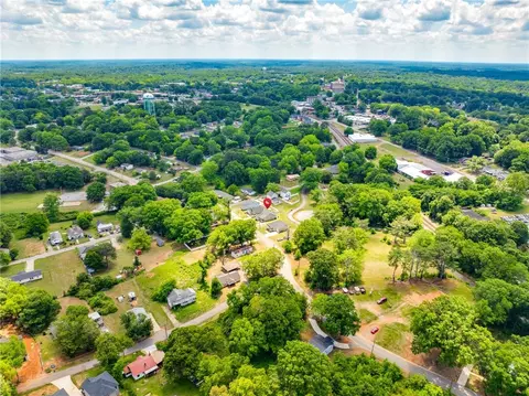 505 W D Ave, Easley, SC 29640