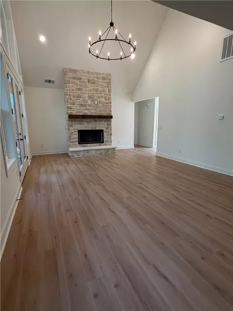 Living - 107 Abaco Ln, Seneca, SC 29672 photo 5 of 6