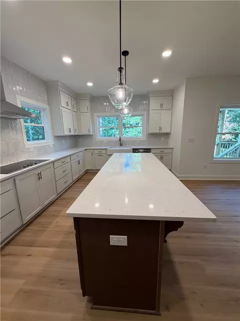 Kitchen - 107 Abaco Ln, Seneca, SC 29672 photo 2 of 8