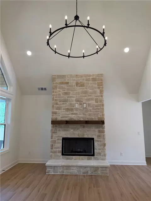 Living - 107 Abaco Ln, Seneca, SC 29672 photo 2 of 6
