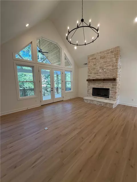 Living - 107 Abaco Ln, Seneca, SC 29672 photo 3 of 6