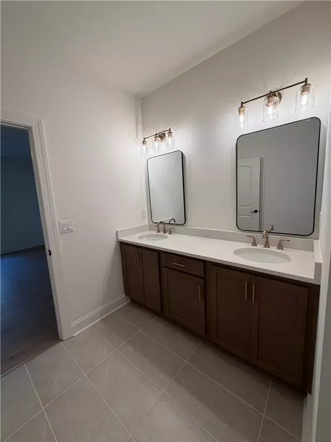 Bath - 107 Abaco Ln, Seneca, SC 29672 photo 1 of 6