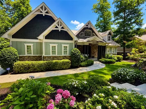 541 Riverstone Dr, Salem, SC 29676