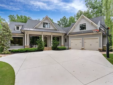 109 Tranquil Cv, Six Mile, SC 29682