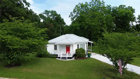 Exterior - 605 Hampton St, Iva, SC 29655 photo 2 of 5