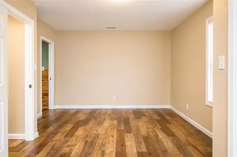 Living - 605 Hampton St, Iva, SC 29655 photo 3 of 3