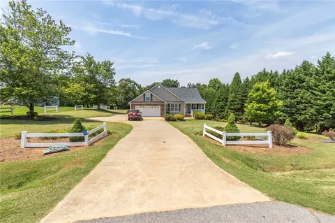 861 N Old Pendleton Rd, Liberty, SC 29657